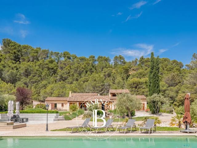 Vente Maison 16 pièces 379.68 m2 Aix en Provence