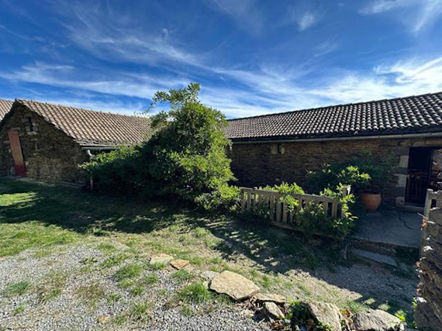 Vente Maison 16 pièces 300 m2 Saint André Lachamp