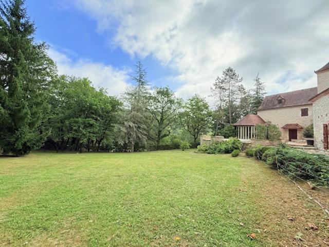 Vente Maison 16 pièces 405.76 m2 Saint Denis Catus