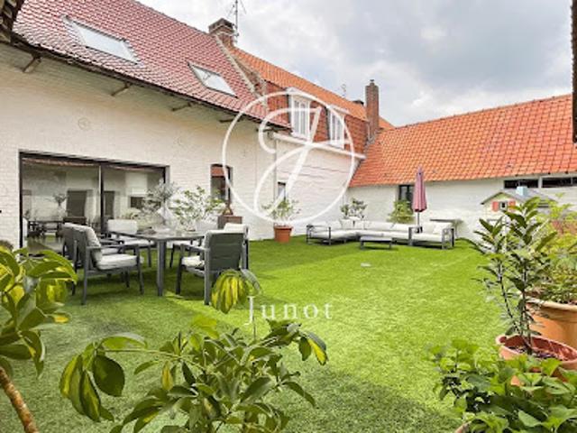Vente Maison 16 pièces 583.01 m2 Baisieux