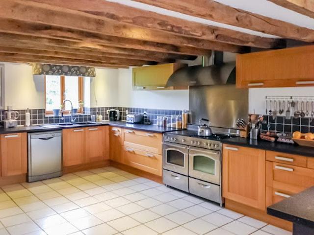 Vente Maison 16 pièces 520 m2 Janaillat