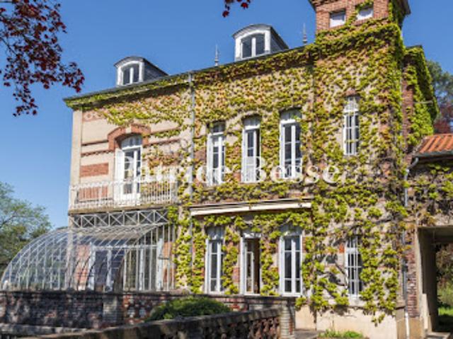 Vente Maison 16 pièces 610 m2 L'Etrat