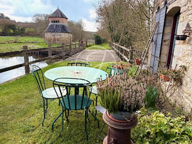 Vente Maison 16 pièces 621 m2 Saint Guyomard