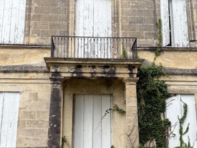 Vente Maison 16 pièces 630 m2 Soussac