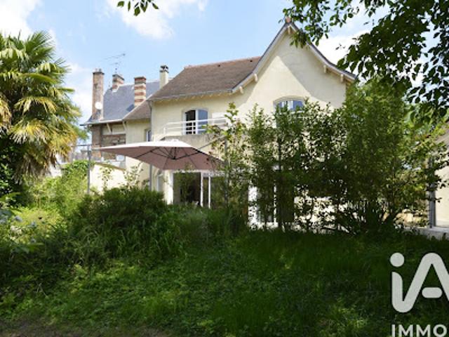 Vente Maison 17 pièces 650 m2 La Varenne Saint Hilaire