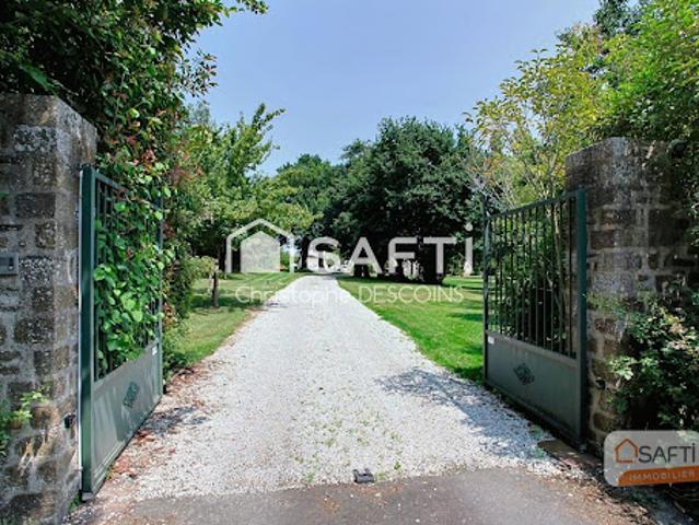 Vente Maison 17 pièces 400 m2 Aron