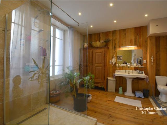 Vente Maison 18 pièces 252 m2 La Bourboule