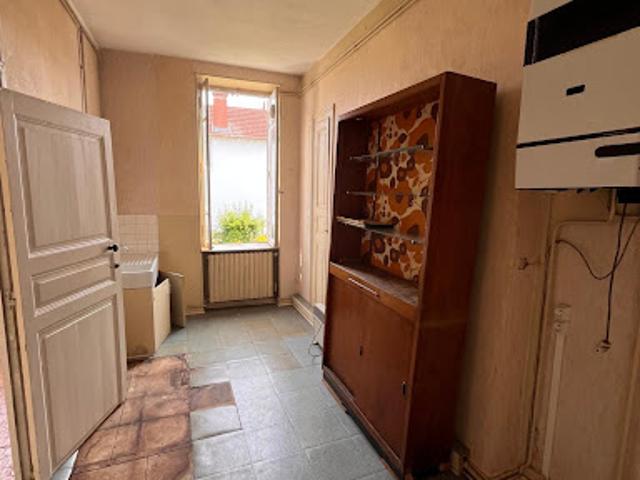 Vente Maison 18 pièces 306.18 m2 Yzeure