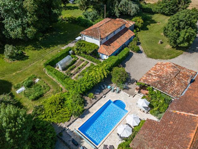 Vente Maison 18 pièces 410 m2 Le Temple sur Lot