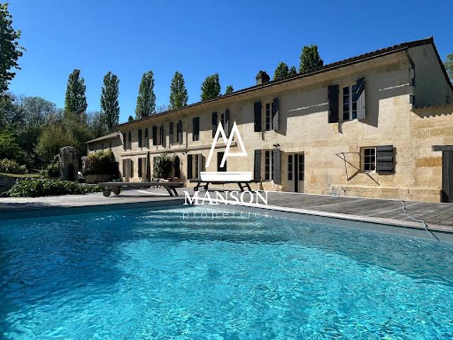 Vente Maison 18 pièces 550 m2 Saint Laurent d'Arce