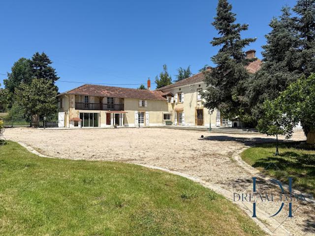 Vente Maison 18 pièces 529 m2 Mielan