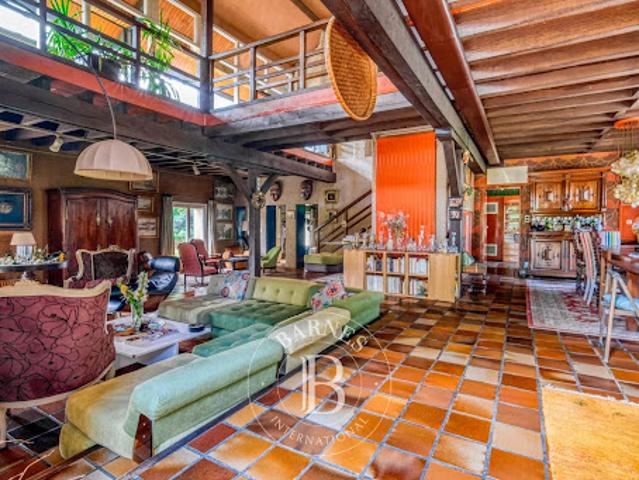 Vente Maison 18 pièces 600 m2 Nemours