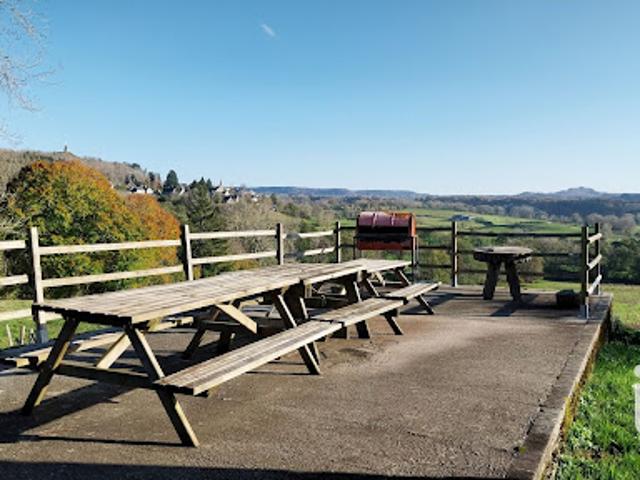 Vente Maison 18 pièces 613 m2 La Tour d'Auvergne