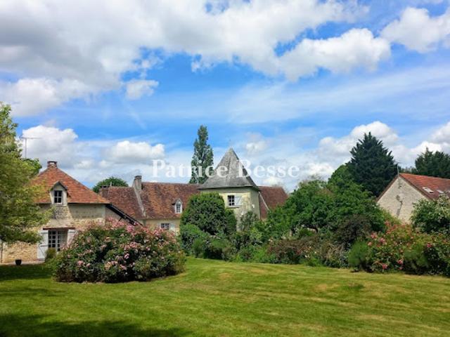 Vente Maison 18 pièces 900 m2 Nouans les Fontaines