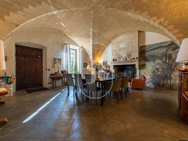 Vente maison 19 pièces Montaren et Saint Médiers 30
