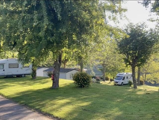 Vente Maison 19 pièces 300 m2 Saint Sornin Lavolps