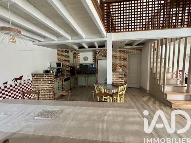 Vente Maison 19 pièces 360 m2 Charras