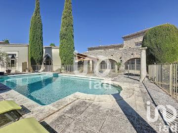 Vente Maison 19 pièces 445 m2 Châteauneuf de Gadagne
