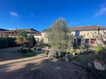 Vente Maison 19 pièces 423.6 m2 Trespoux Rassiels