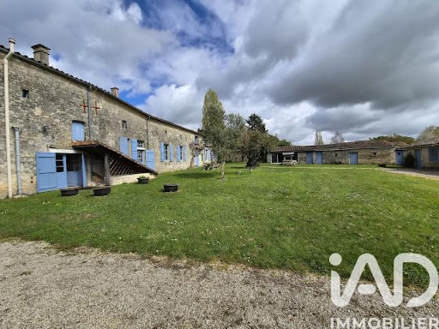 Vente Maison 19 pièces 560 m2 Melleran