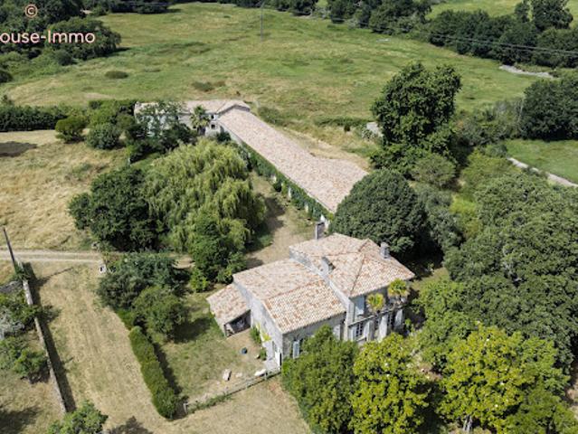 Vente Maison 19 pièces 800 m2 Saint Vivien de Médoc