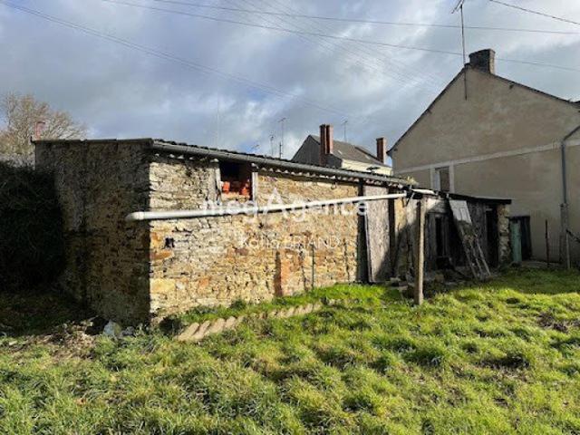 Vente Maison 1 pièce 70 m2 Cossé le Vivien