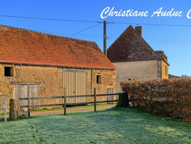 Vente Maison 1 pièce 70 m2 Saint Julien de Civry