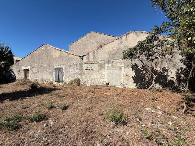 Vente Maison 1 pièce 100 m2 Saint Geniès de Malgoirès