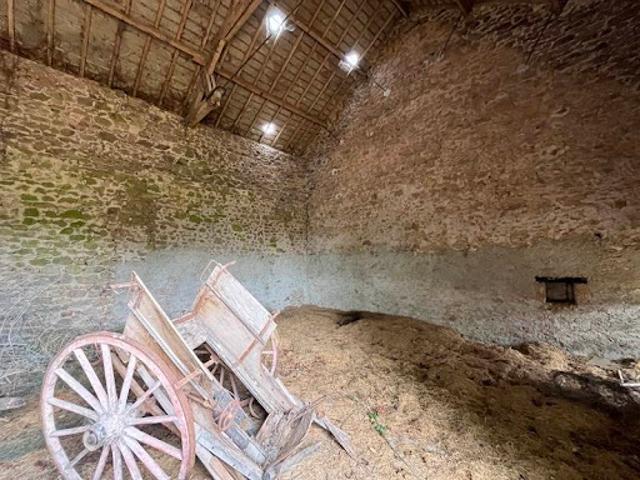 Vente Maison 1 pièce 105 m2 Saint Agnant de Versillat