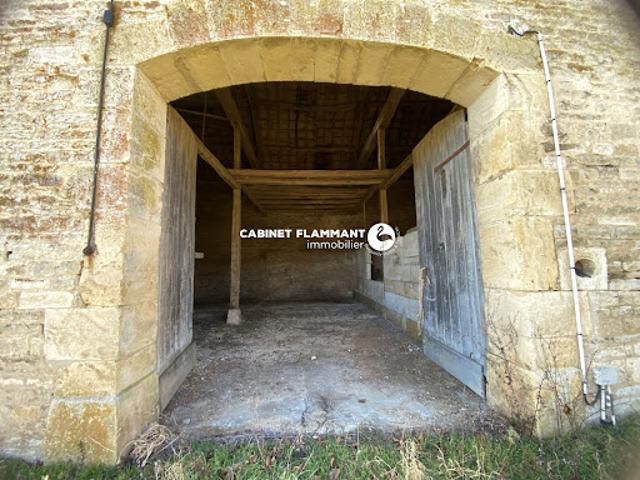Vente Maison 1 pièce 1 m2 Oigny
