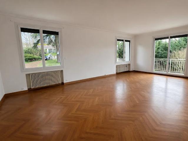 Vente Maison 1 pièce 260 m2 Gourdon