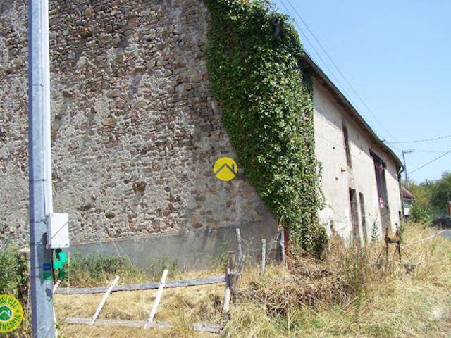 Vente Maison 1 pièce 173 m2 Lussac les Eglises