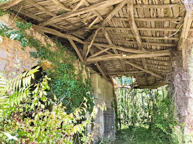 Vente Maison 1 pièce 350 m2 Montlieu la Garde