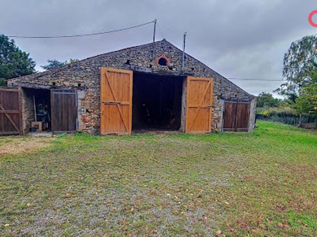 Vente Maison 1 pièce 350 m2 Poiroux
