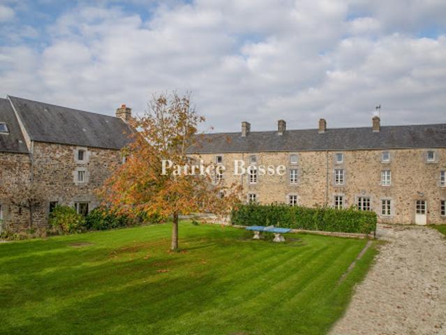 Vente Maison 20 pièces 1078 m2 Coutances