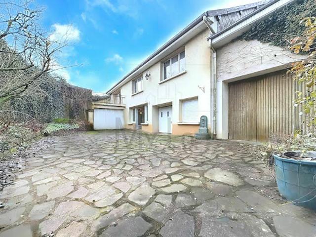 Vente Maison 20 pièces 565 m2 Mont Saint Martin