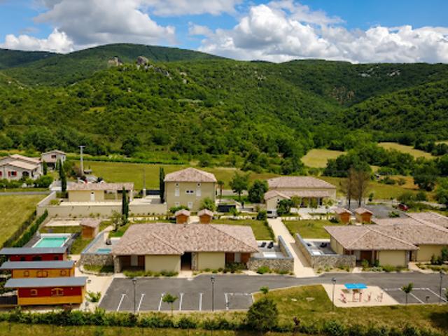 Vente Maison 20 pièces 653.8 m2 Grospierres