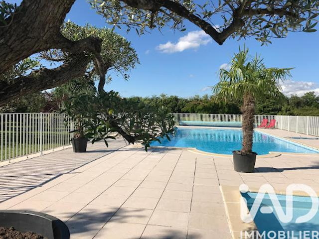Vente Maison 25 pièces 600 m2 Saint Simon de Pellouaille