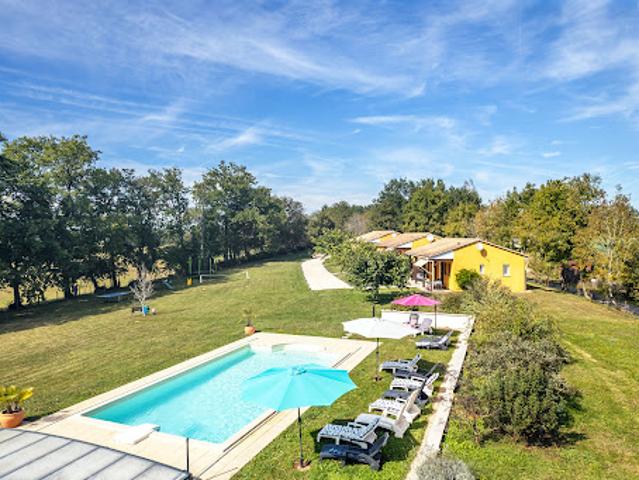 Vente Maison 21 pièces 415 m2 Hautefort