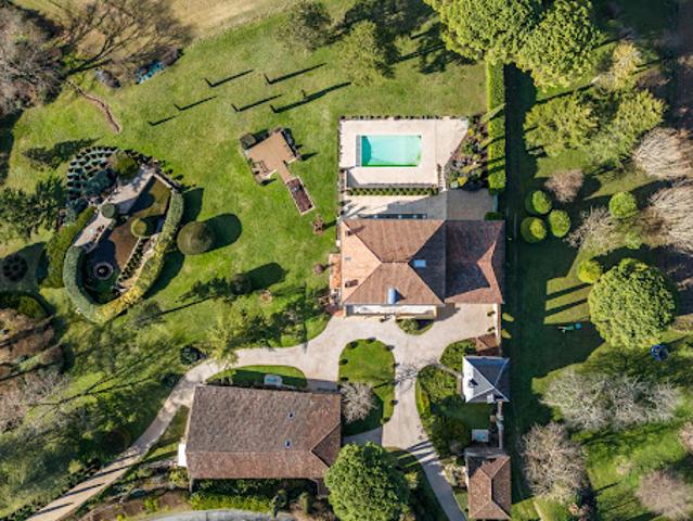Vente Maison 21 pièces 666 m2 Monflanquin