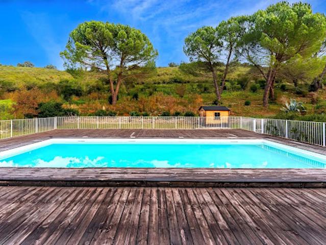 Vente Maison 21 pièces 698 m2 Sainte Anastasie