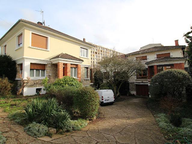 Vente Maison 24 pièces 674 m2 Chatillon