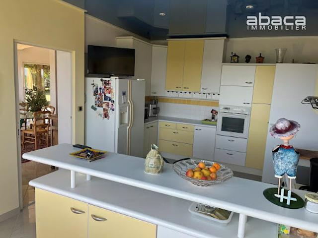 Vente Maison 250 m2 Châteaubernard