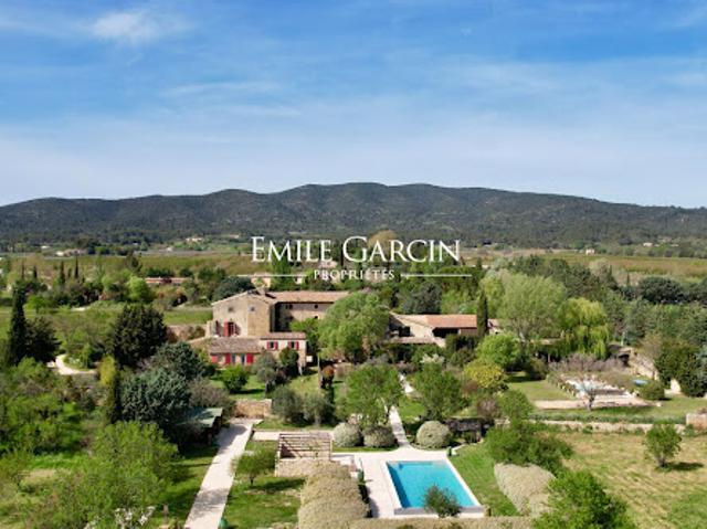 Vente Maison 27 pièces 890 m2 Lauris