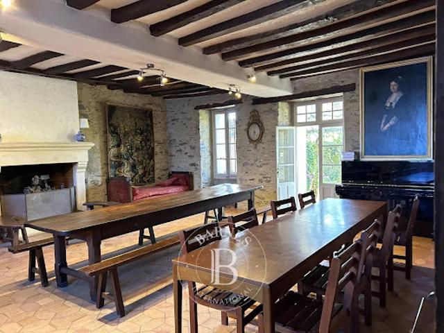 Vente Maison 27 pièces 976 m2 Cande