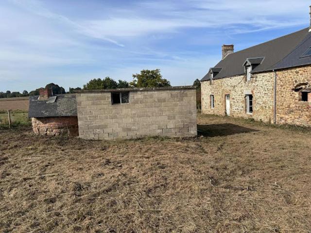 Vente Maison 2 pièces 144 m2 Saint Fraimbault
