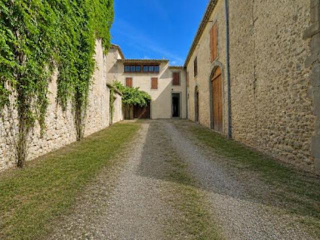 Vente Maison 2 pièces 158 m2 Leuc