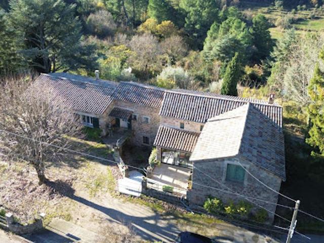 Vente Maison 9 pièces 292 m2 Planzolles