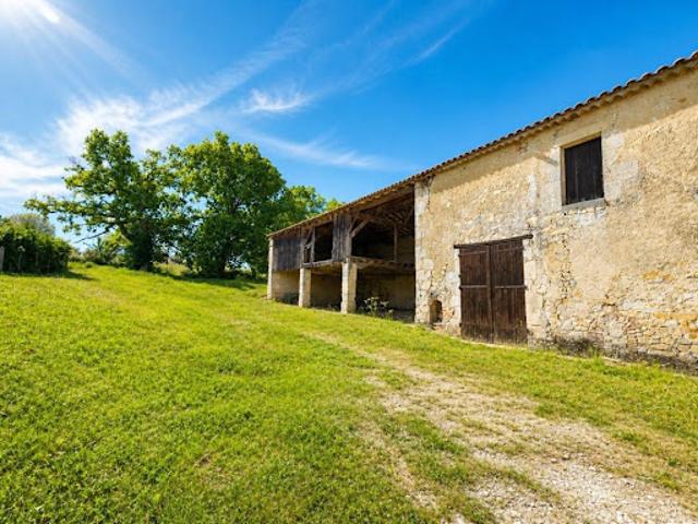 Vente Maison 2 pièces 383 m2 Vertheuil