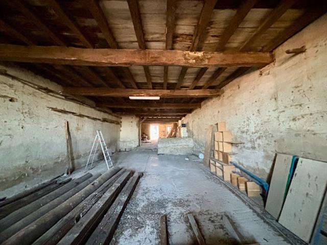 Vente Maison 2 pièces 390 m2 Escazeaux